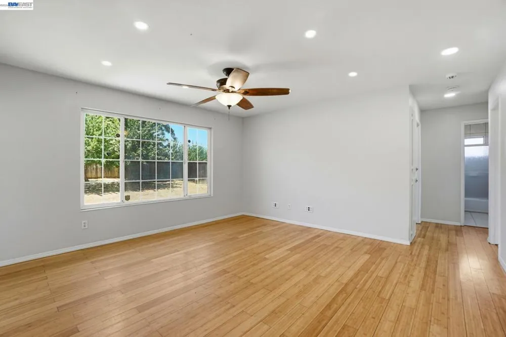 1087 Jensen Dr Pittsburg, CA 94565