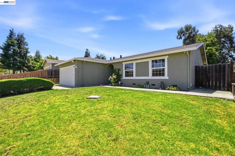 1087 Jensen Dr Pittsburg, CA 94565
