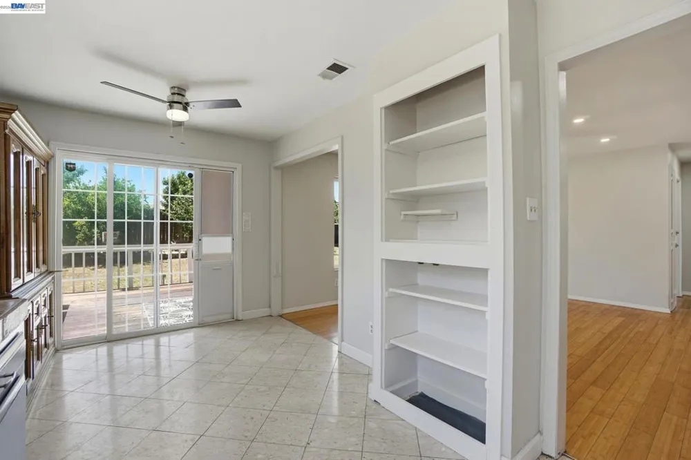 1087 Jensen Dr Pittsburg, CA 94565
