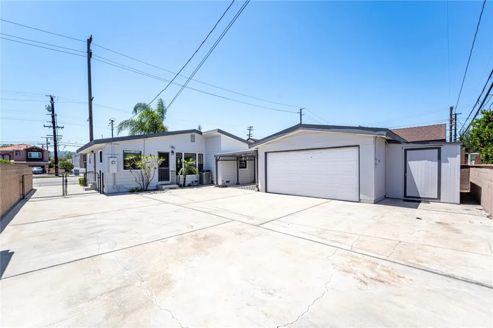 5209 Sepulveda Torrance, CA 90505