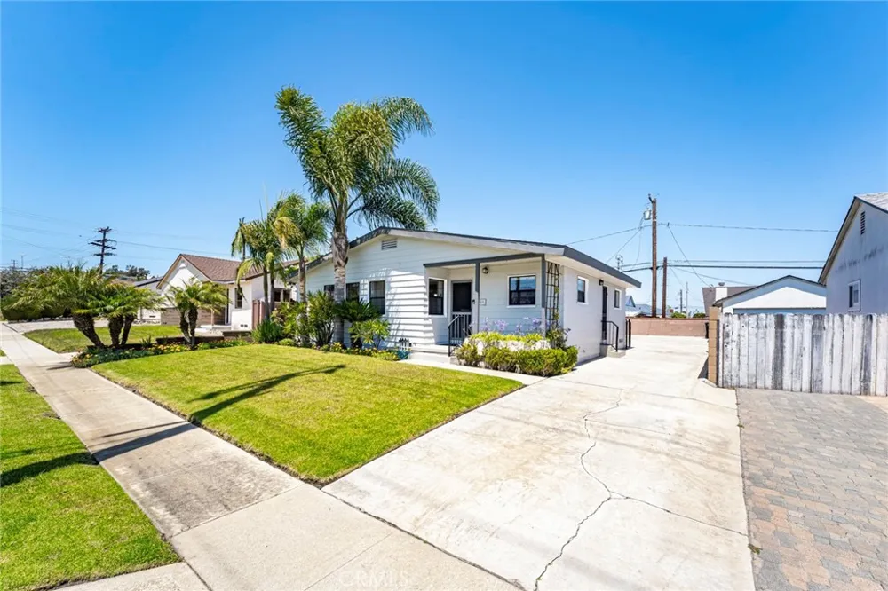 5209 Sepulveda Torrance, CA 90505