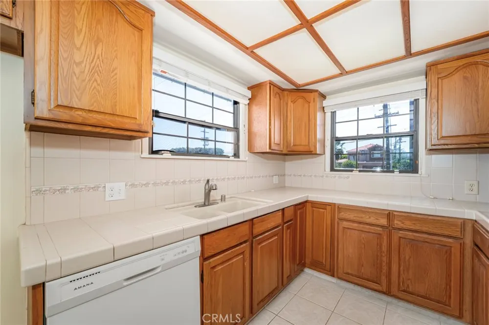 5209 Sepulveda Torrance, CA 90505
