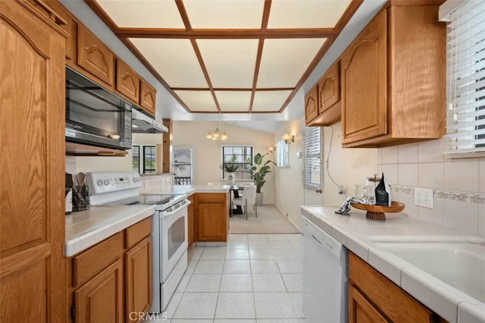 5209 Sepulveda Torrance, CA 90505