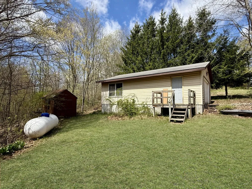 4179 E White River Drive Hesperia, MI 49421