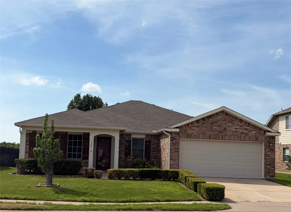 209 Broken Arrow Krum, TX 76249