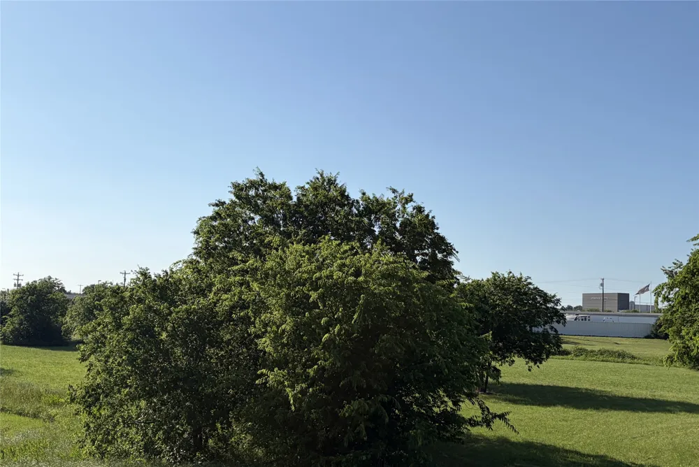209 Broken Arrow Krum, TX 76249