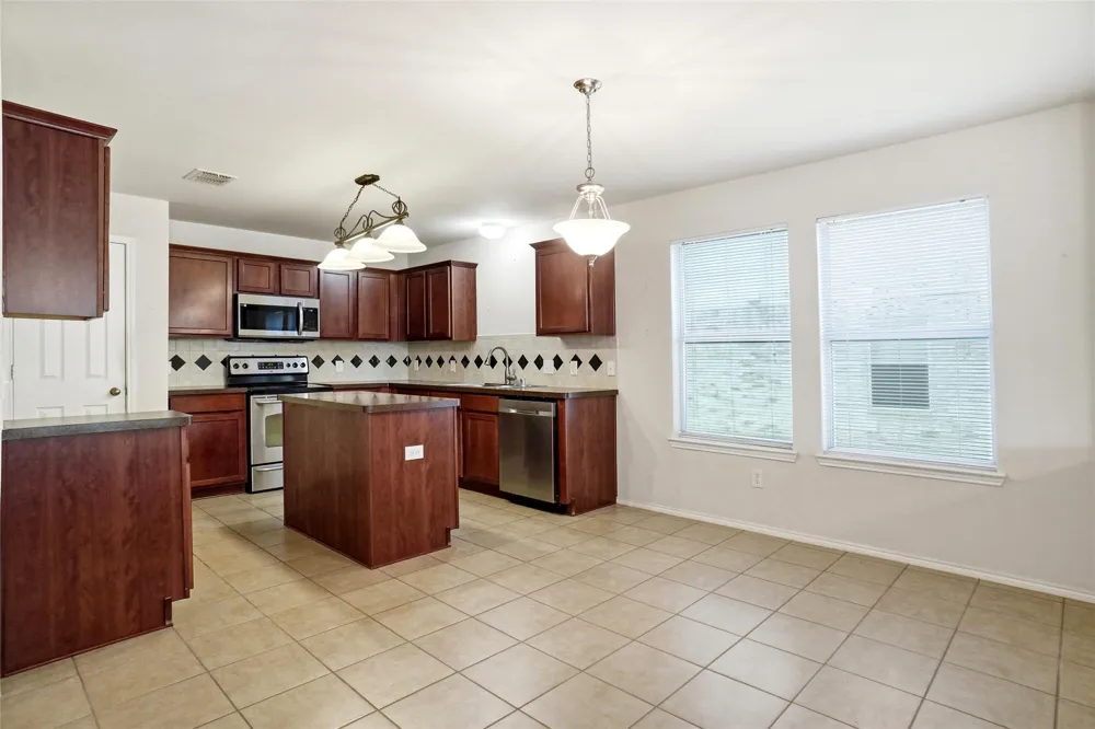 209 Broken Arrow Krum, TX 76249