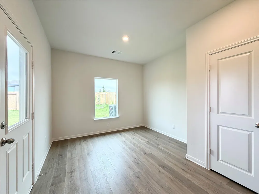 13404 Gitty Up Circle Cresson, TX 76035