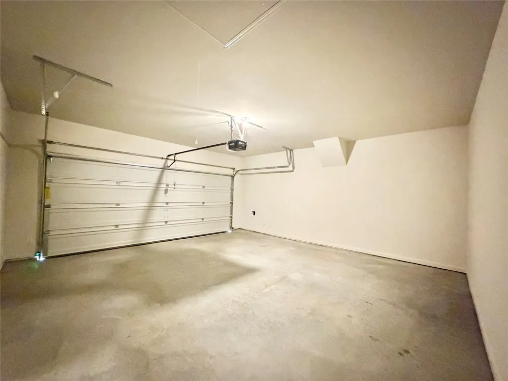 13404 Gitty Up Circle Cresson, TX 76035