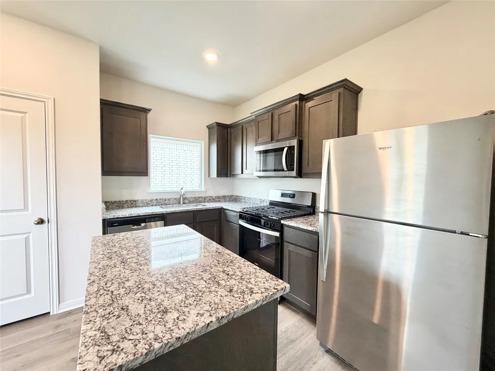 13404 Gitty Up Circle Cresson, TX 76035