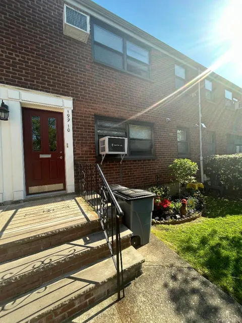 199 -10 21st Avenue #1-329