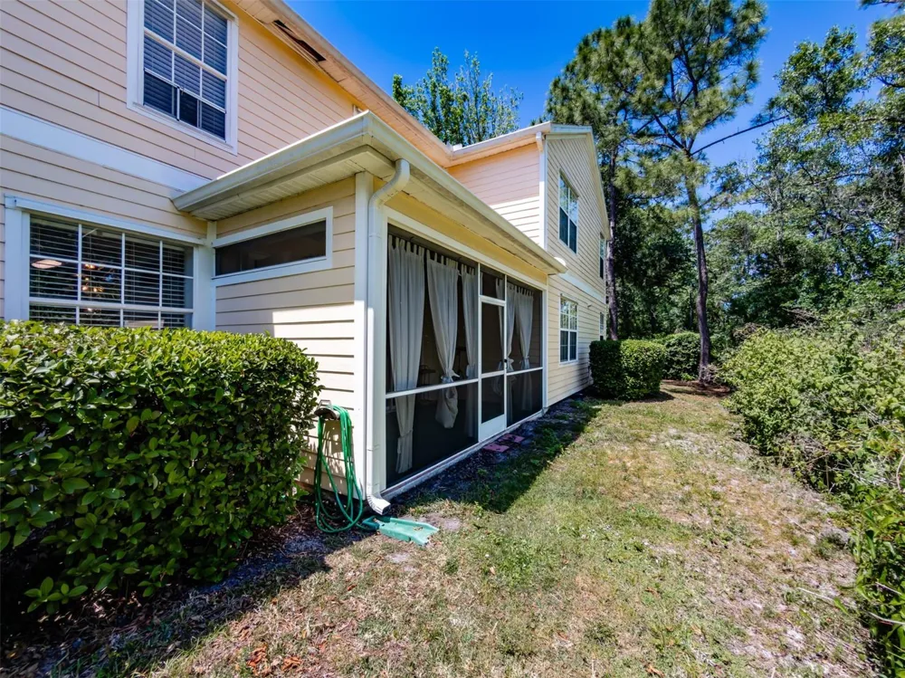 6417 ROSEFINCH COURT #102 Lakewood Ranch, FL 34202