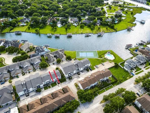 2020 Harbour Drive