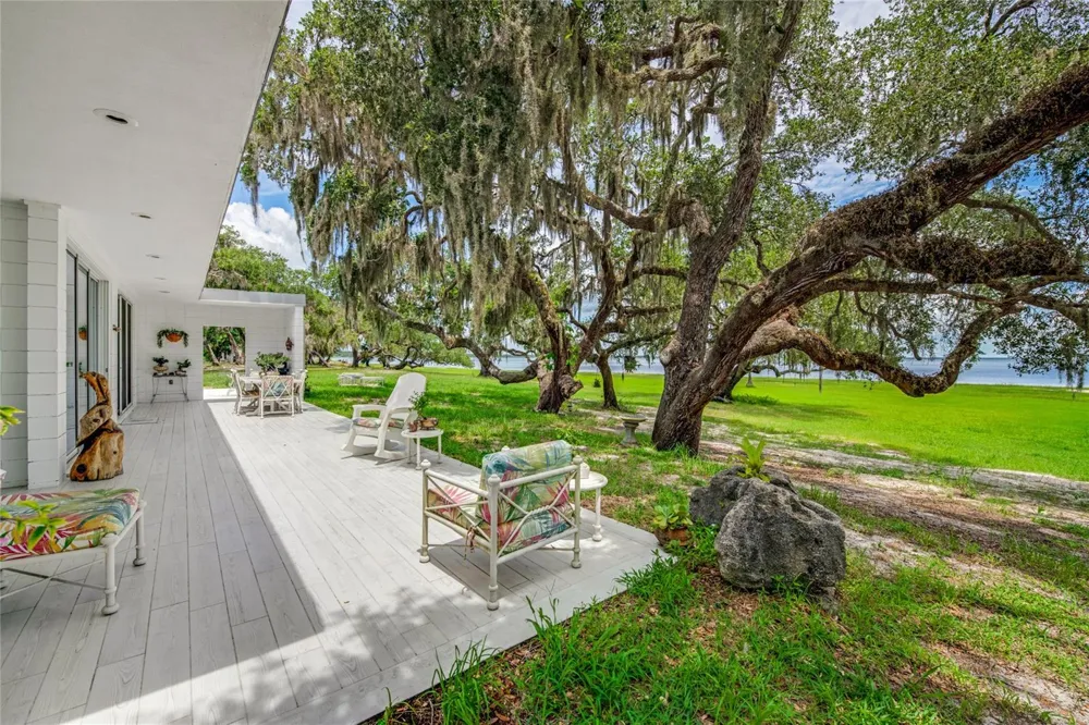 2600 FORT LANE ROAD Geneva, FL 32732