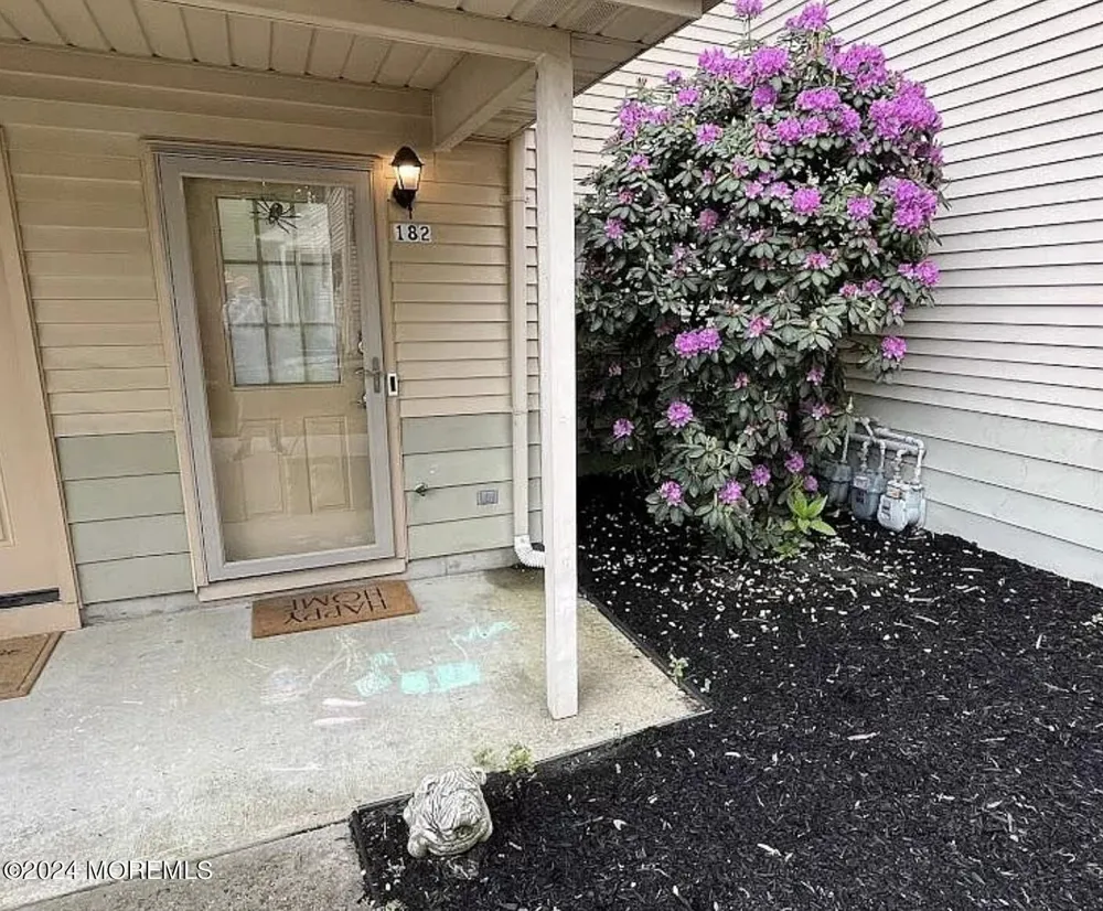 182 Azalea Circle