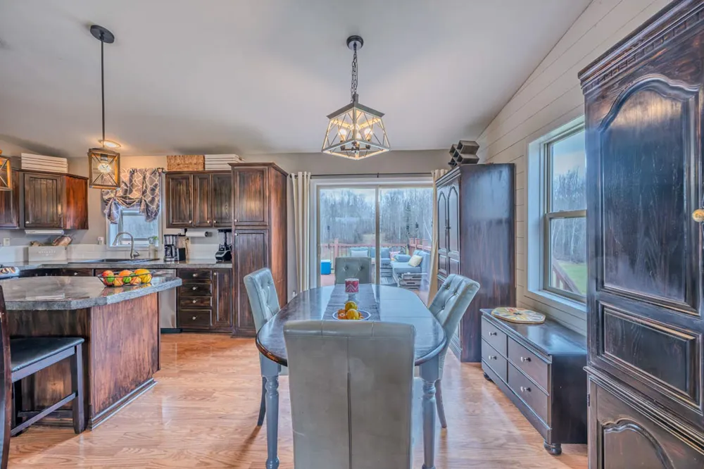11212 Pozar Road Chisholm, MN 55719