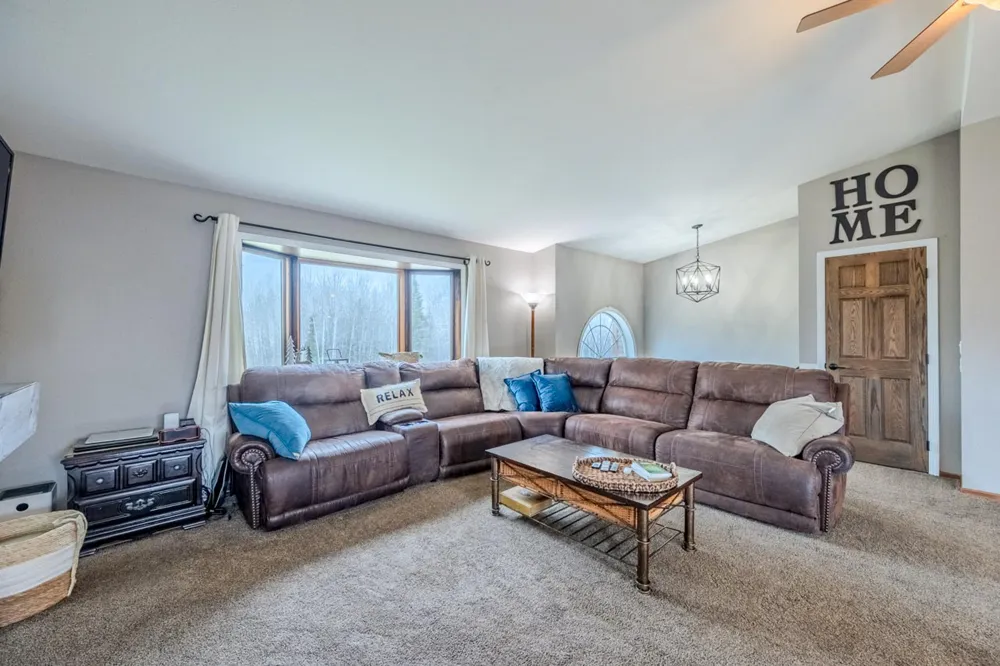 11212 Pozar Road Chisholm, MN 55719