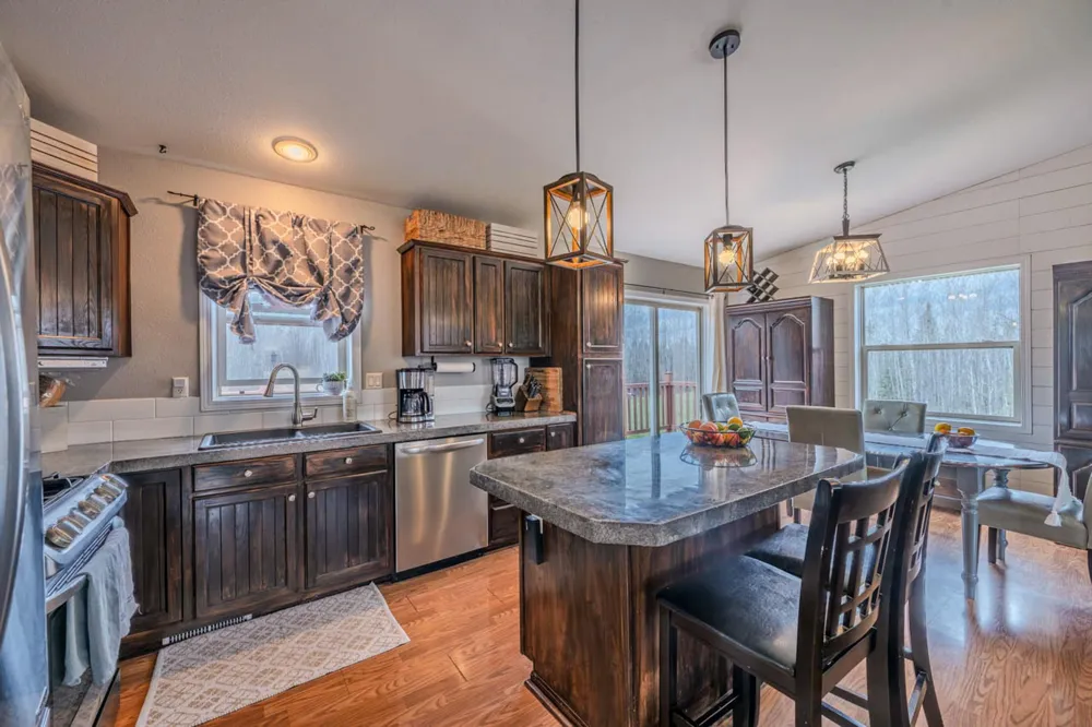 11212 Pozar Road Chisholm, MN 55719