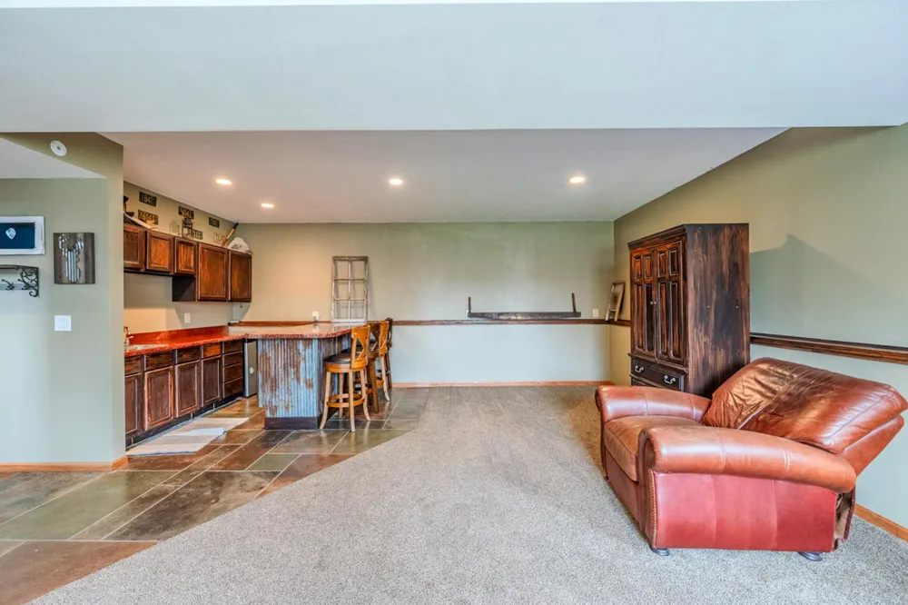 11212 Pozar Road Chisholm, MN 55719