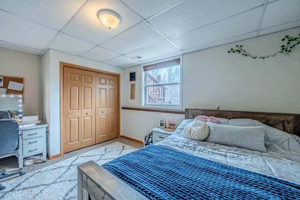 11212 Pozar Road Chisholm, MN 55719