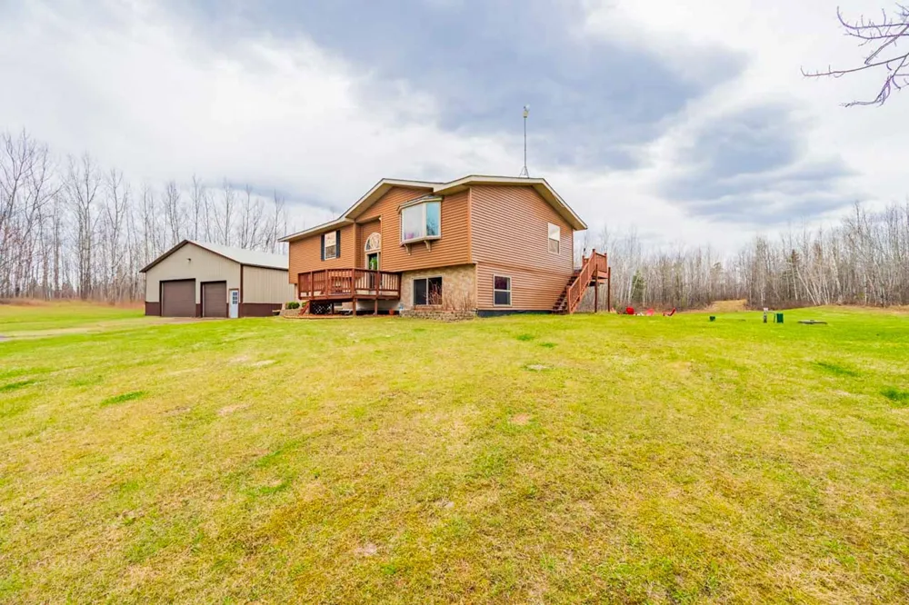 11212 Pozar Road Chisholm, MN 55719