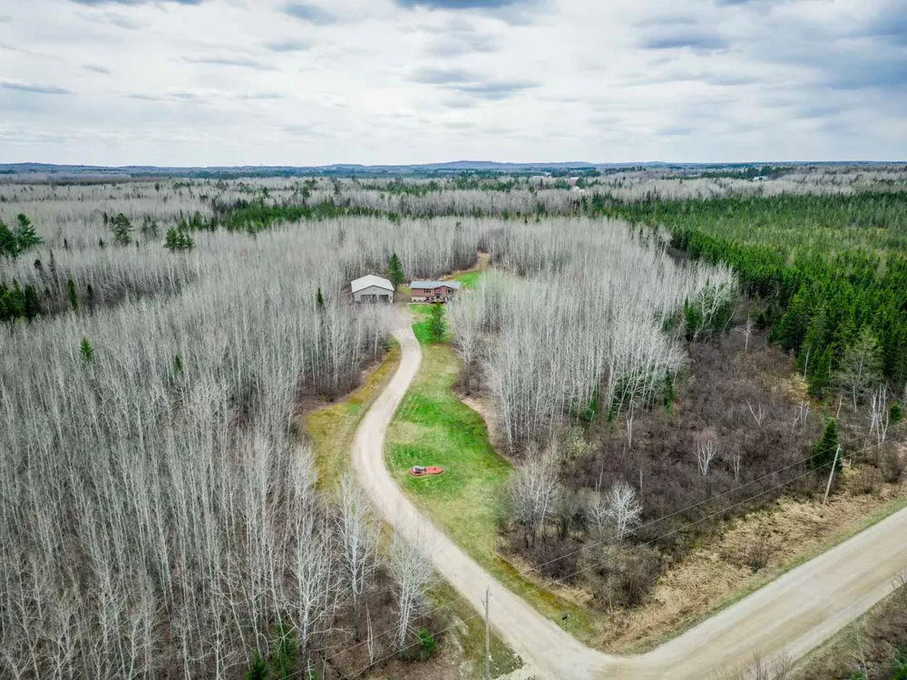11212 Pozar Road Chisholm, MN 55719