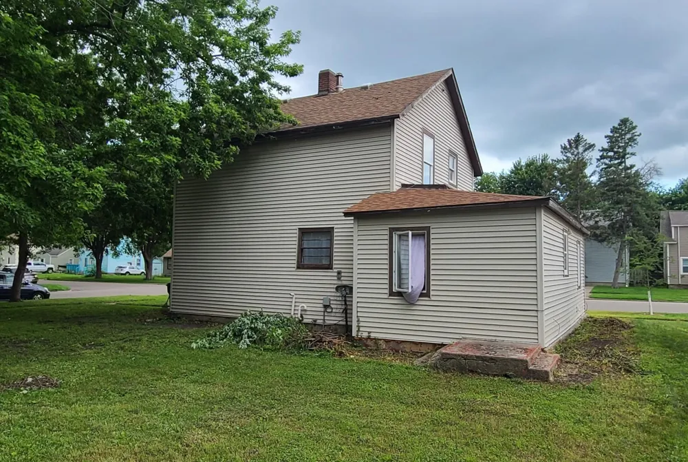 410 Lynd Street Marshall, MN 56258