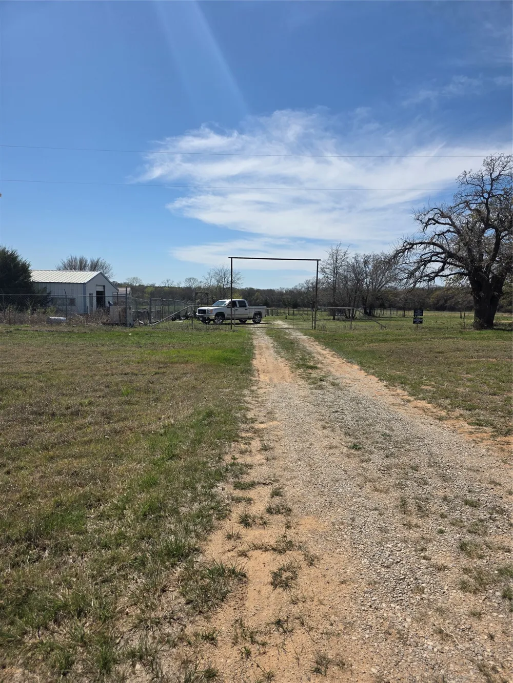 9319 U S HWY 287 Alvord, TX 76225