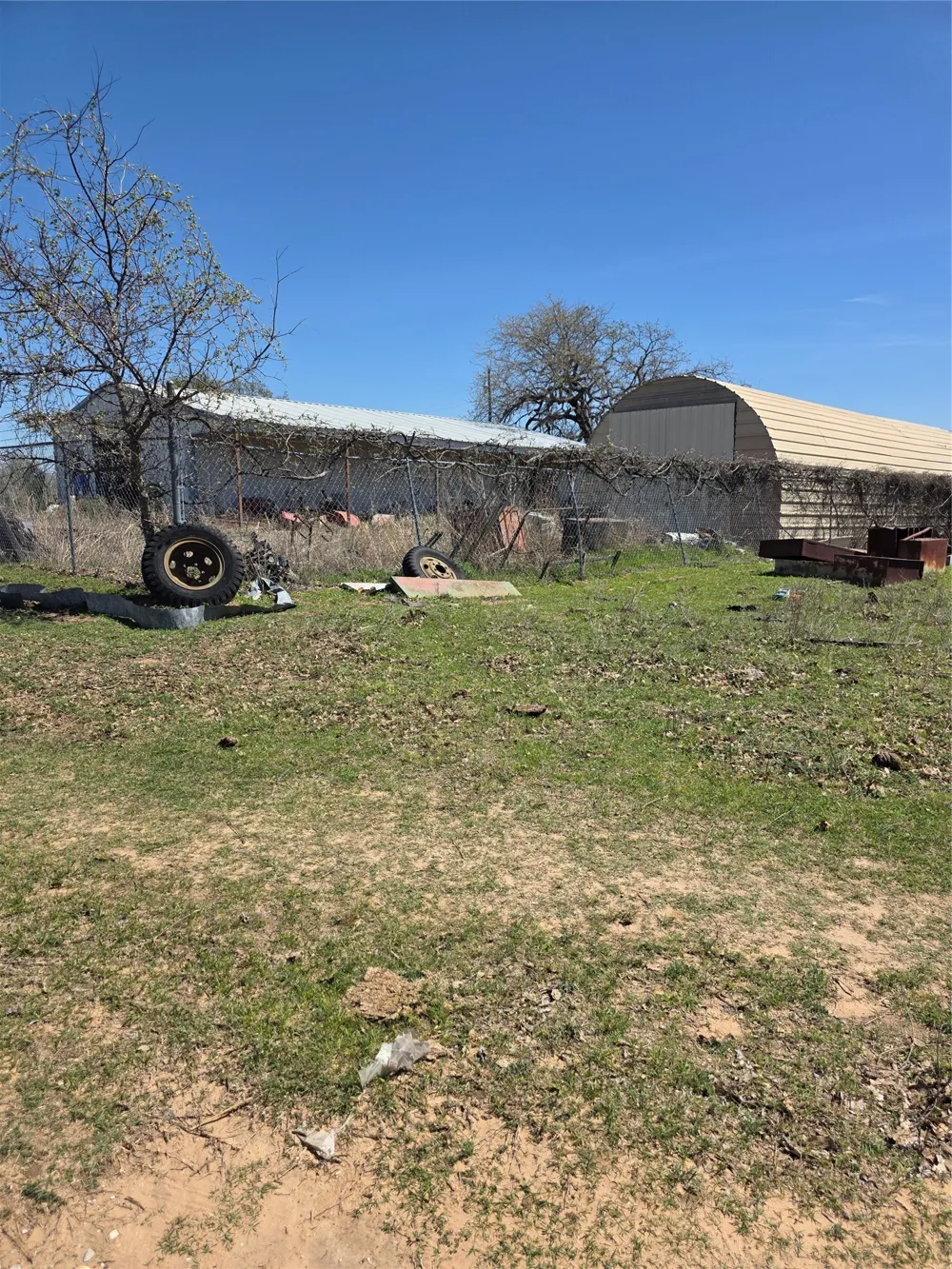 9319 U S HWY 287 Alvord, TX 76225
