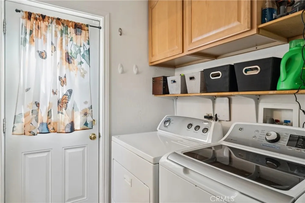 879 Spruce Lane Sugarloaf, CA 92386