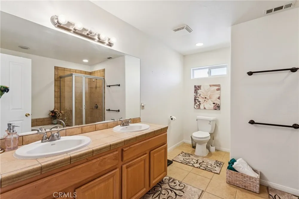 879 Spruce Lane Sugarloaf, CA 92386