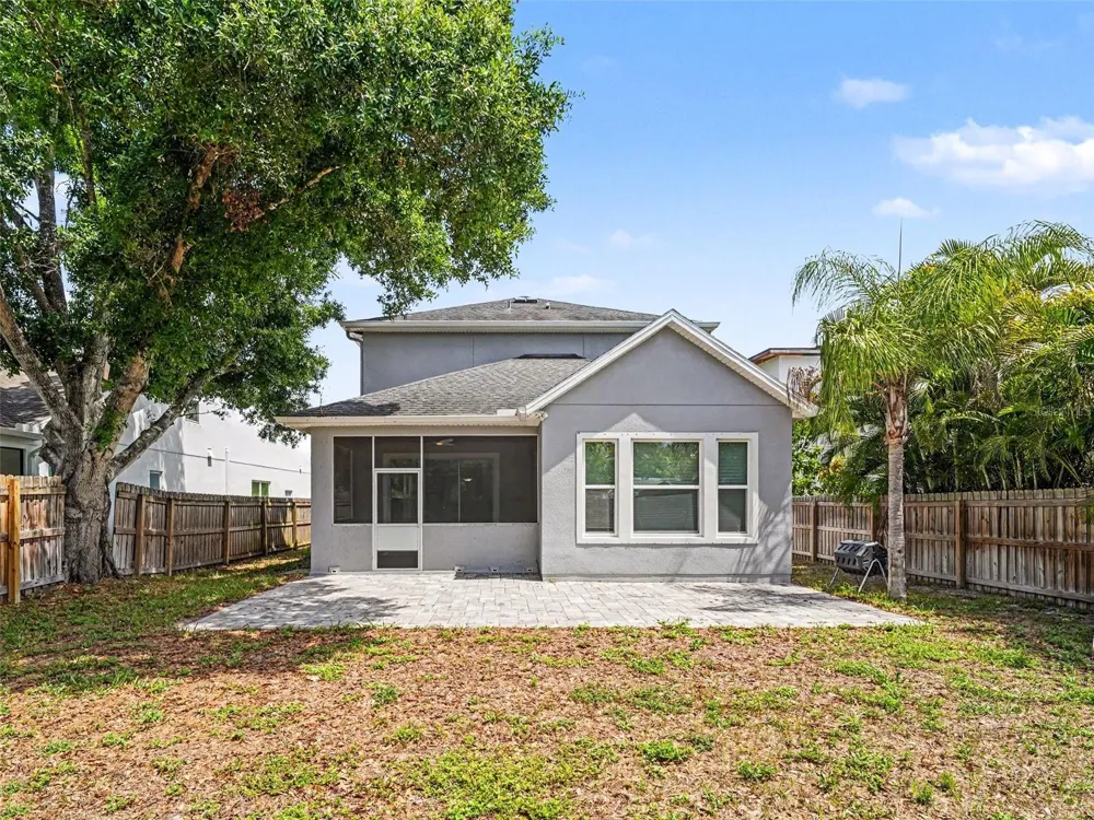 2424 WOOD STREET Sarasota, FL 34237