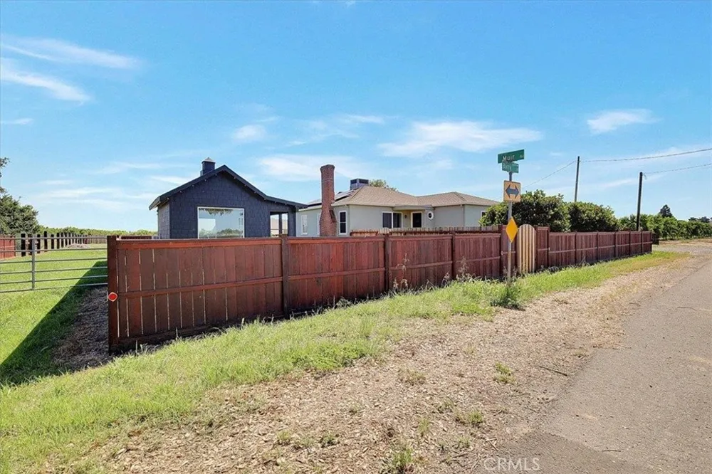 1102 Barry Road Yuba City, CA 95991