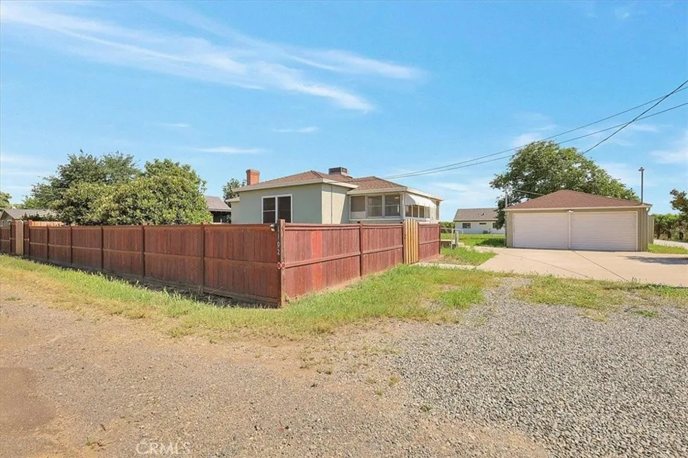 1102 Barry Road Yuba City, CA 95991