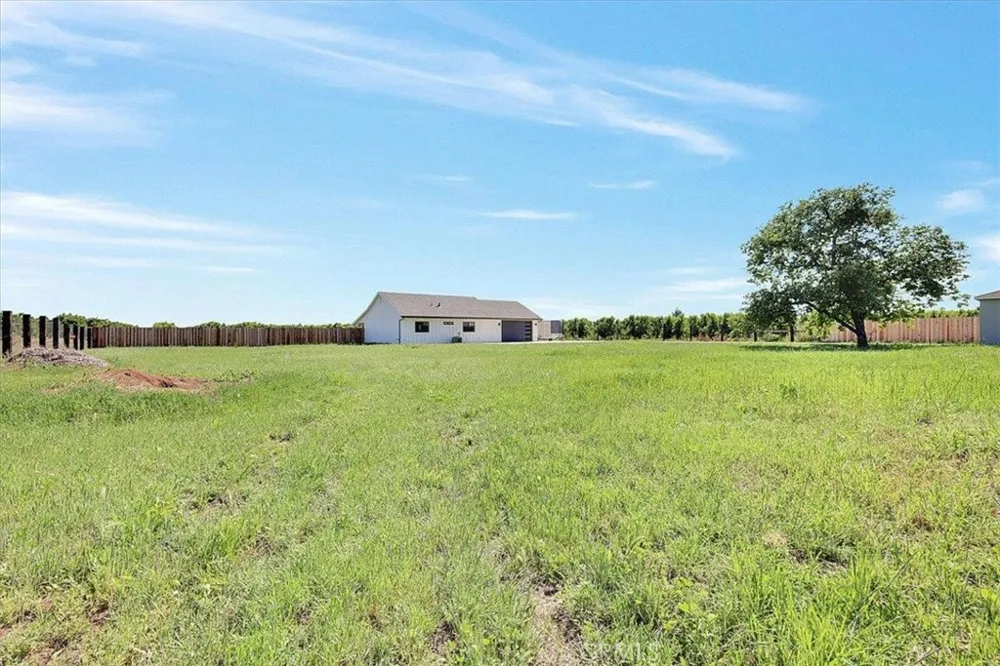 1102 Barry Road Yuba City, CA 95991