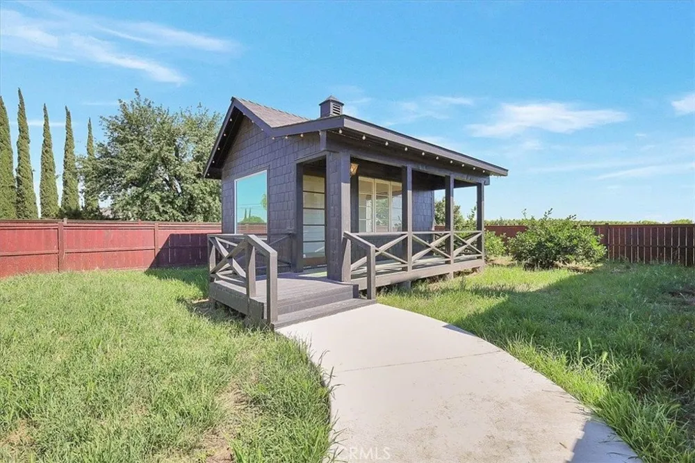 1102 Barry Road Yuba City, CA 95991