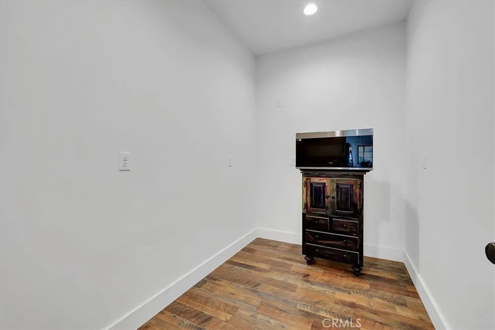 1102 Barry Road Yuba City, CA 95991