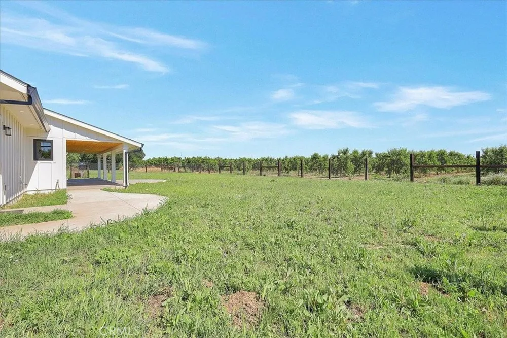 1102 Barry Road Yuba City, CA 95991