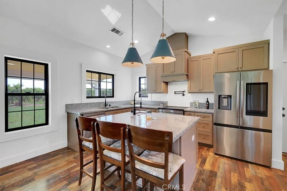 1102 Barry Road Yuba City, CA 95991