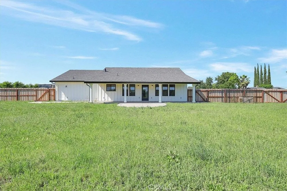 1102 Barry Road Yuba City, CA 95991