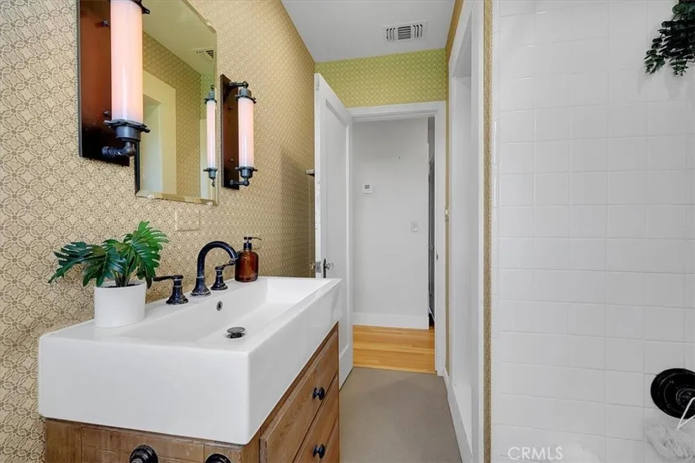 1102 Barry Road Yuba City, CA 95991