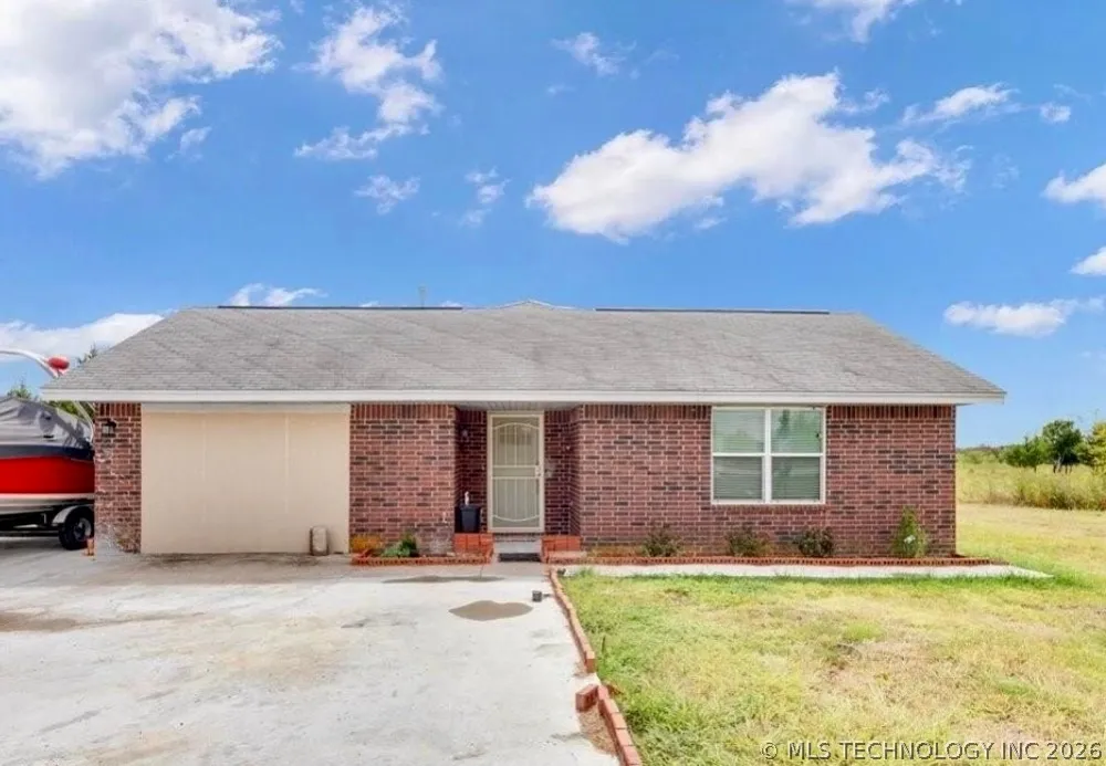 9892 Buckaloo Bend Road Kingston, OK 73439
