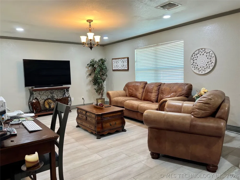 9892 Buckaloo Bend Road Kingston, OK 73439