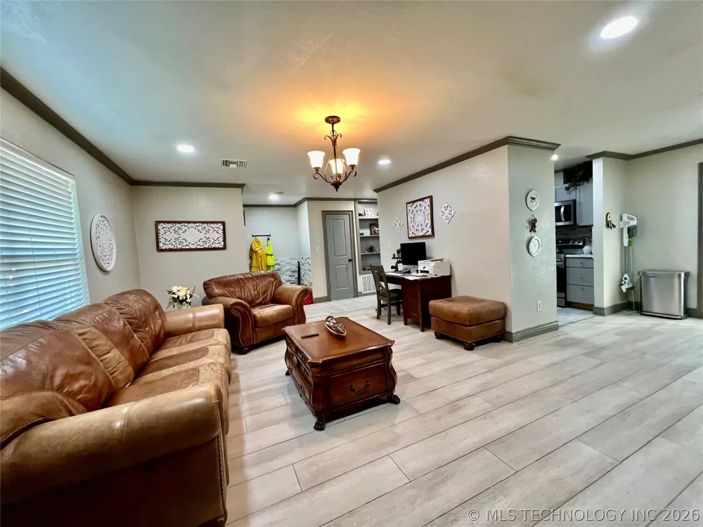 9892 Buckaloo Bend Road Kingston, OK 73439