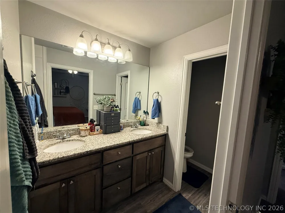114 Lake Meadow Loop Drive Durant, OK 74701
