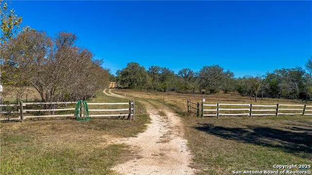 15145 Alternate 90 Kingsbury, TX 78638