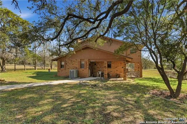 15145 Alternate 90 Kingsbury, TX 78638