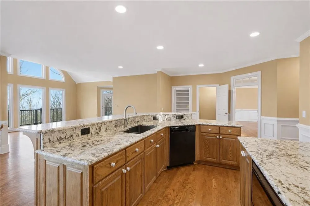352 Sanderlin Mtn Drive Big Canoe, GA 30143