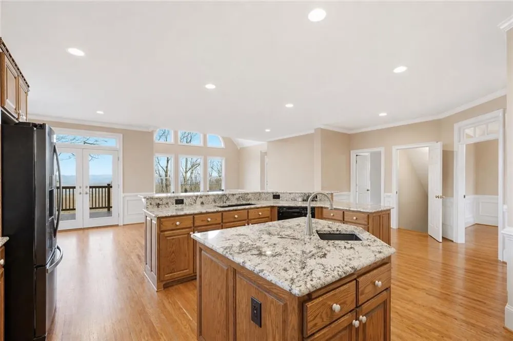 352 Sanderlin Mtn Drive Big Canoe, GA 30143