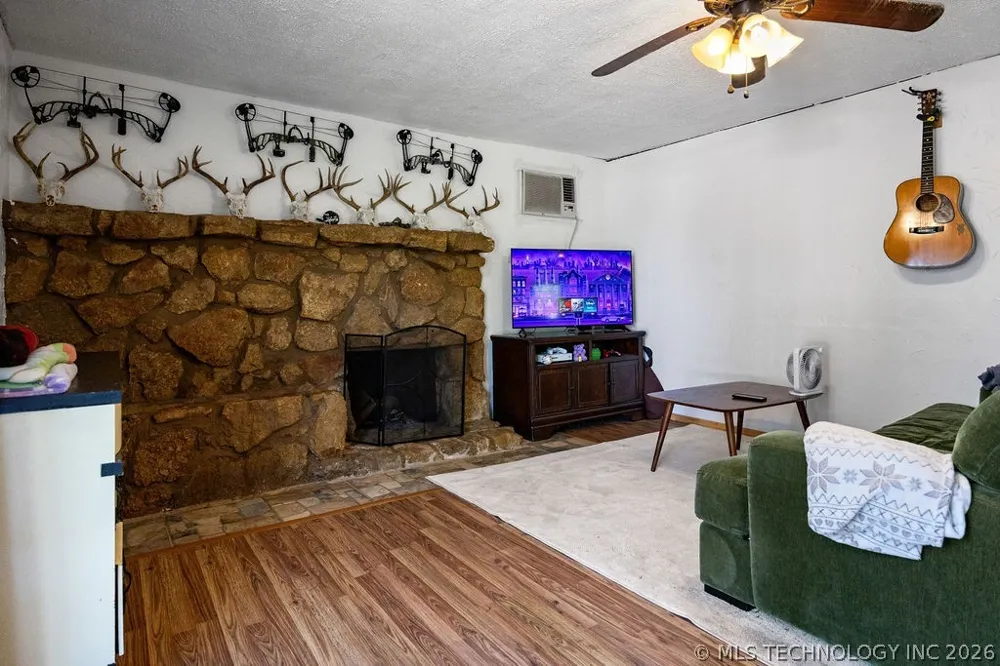 71142 S 338 Rd Road Wagoner, OK 74467